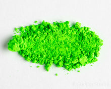 Load image into Gallery viewer, Neon Green Pigment Powder
