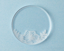 Load image into Gallery viewer, Floral Circle Mold
